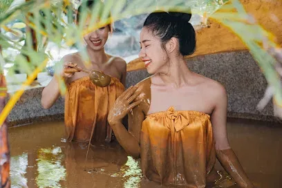 Versailles Spa & Mud Bath - Spas & Wellness - Cửa Lấp
