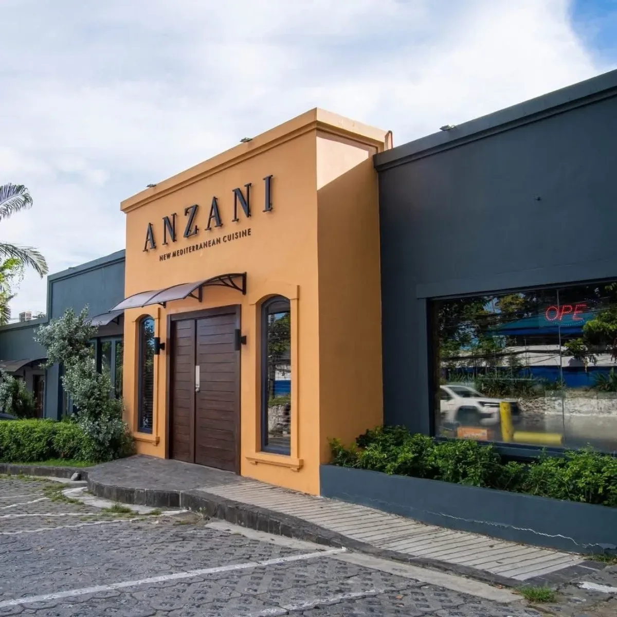 Anzani Restaurant - Restaurants - Cebu City
