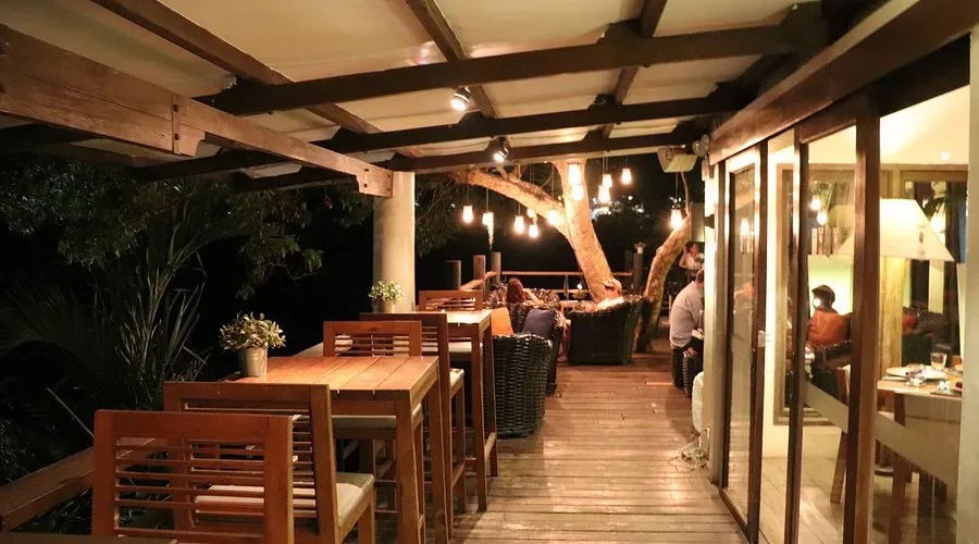 Anzani Restaurant 4