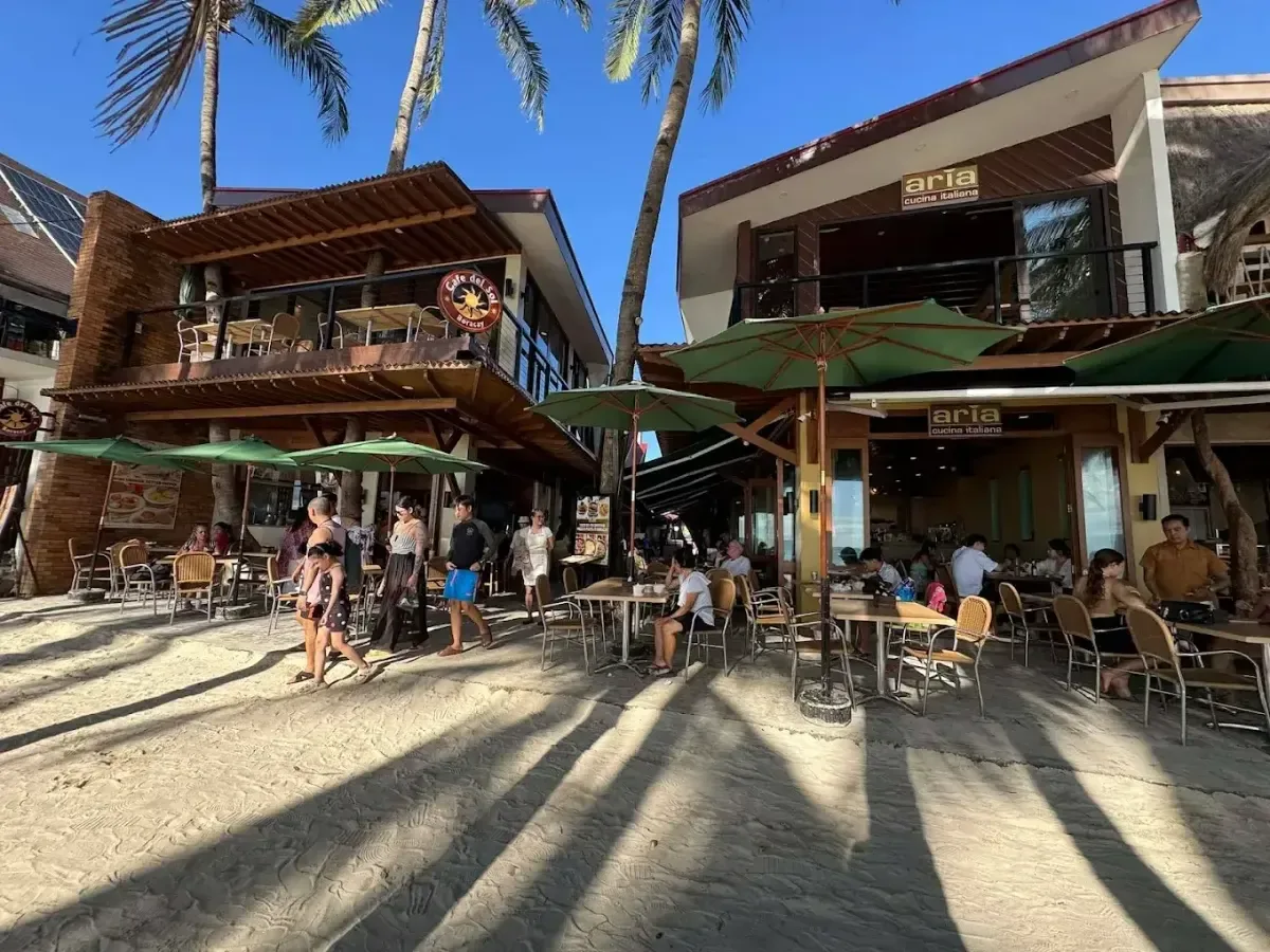 Garden Cafe - Henann Palm Beach Resort