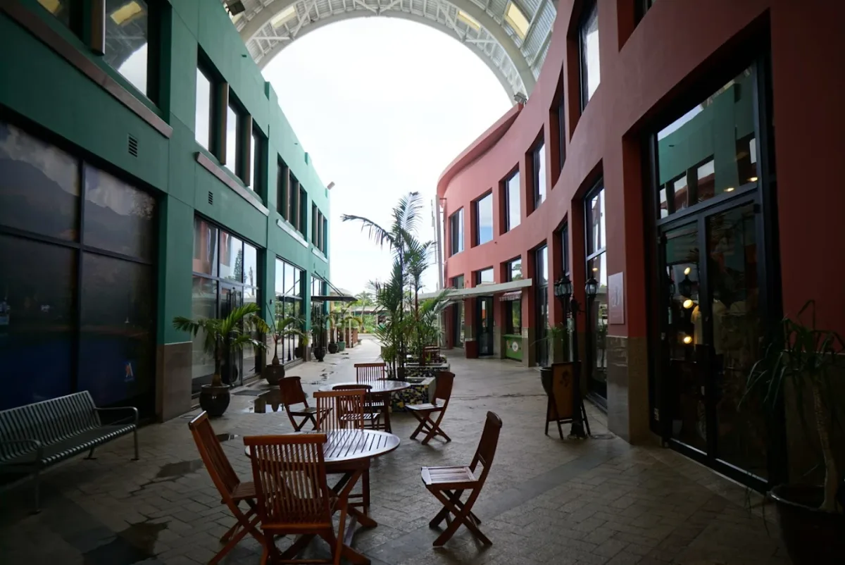 Acanta Mall 3