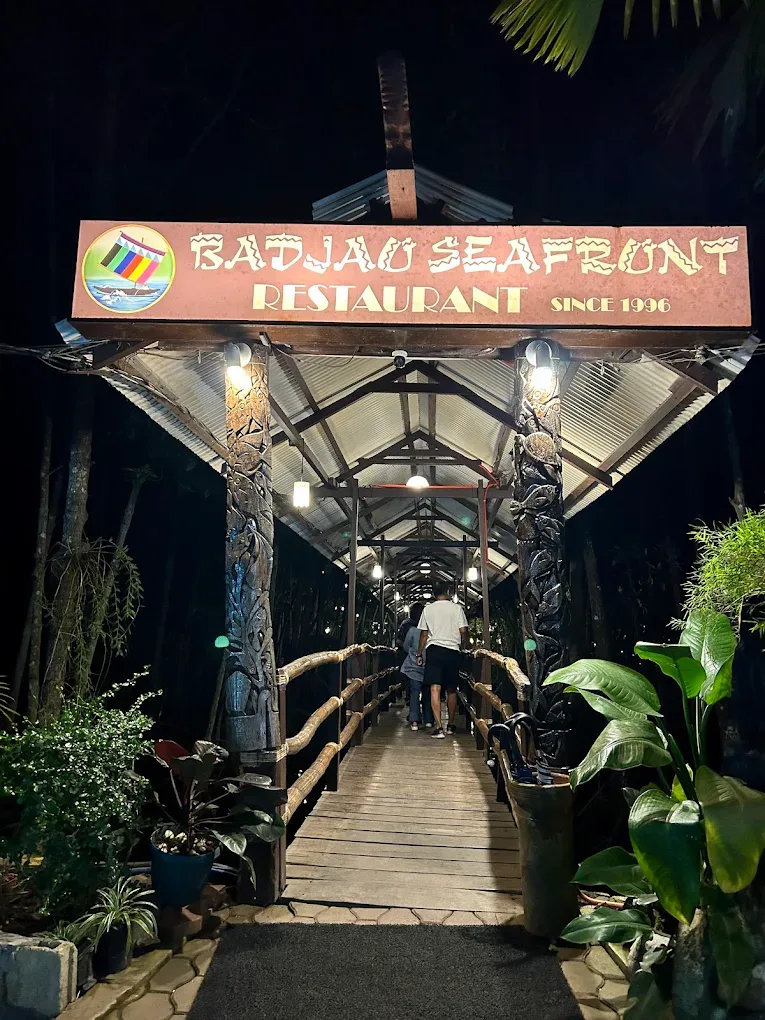 Badjao Seafront Restaurant 3