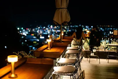 Chuồn Chuồn Bistro & Bar