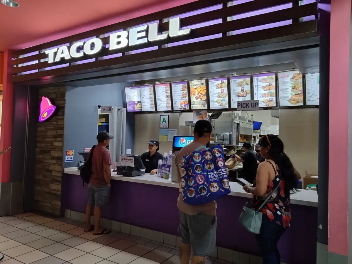 Taco Bell Micronesian Mall - Restaurants - Dededo