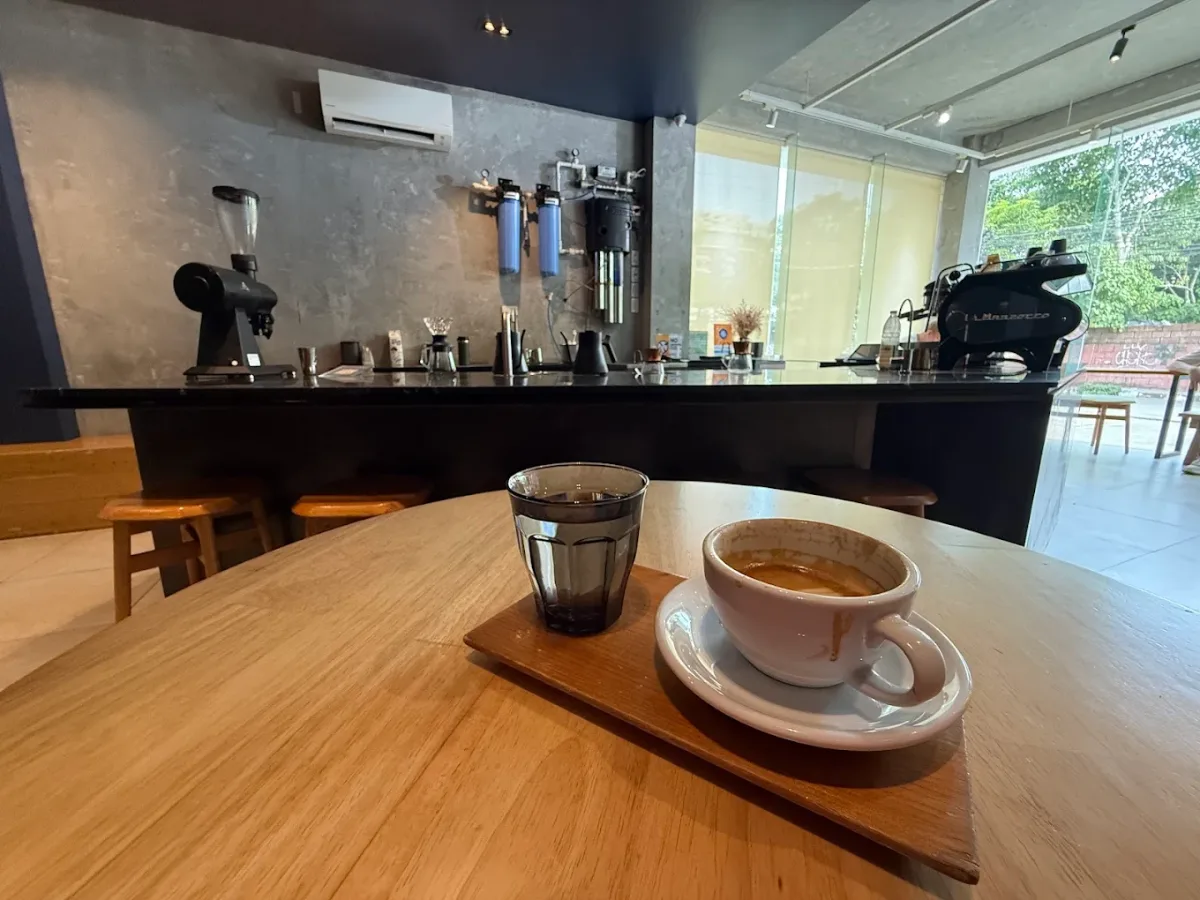 Tightrope Coffee - M. L. Quezon Avenue
