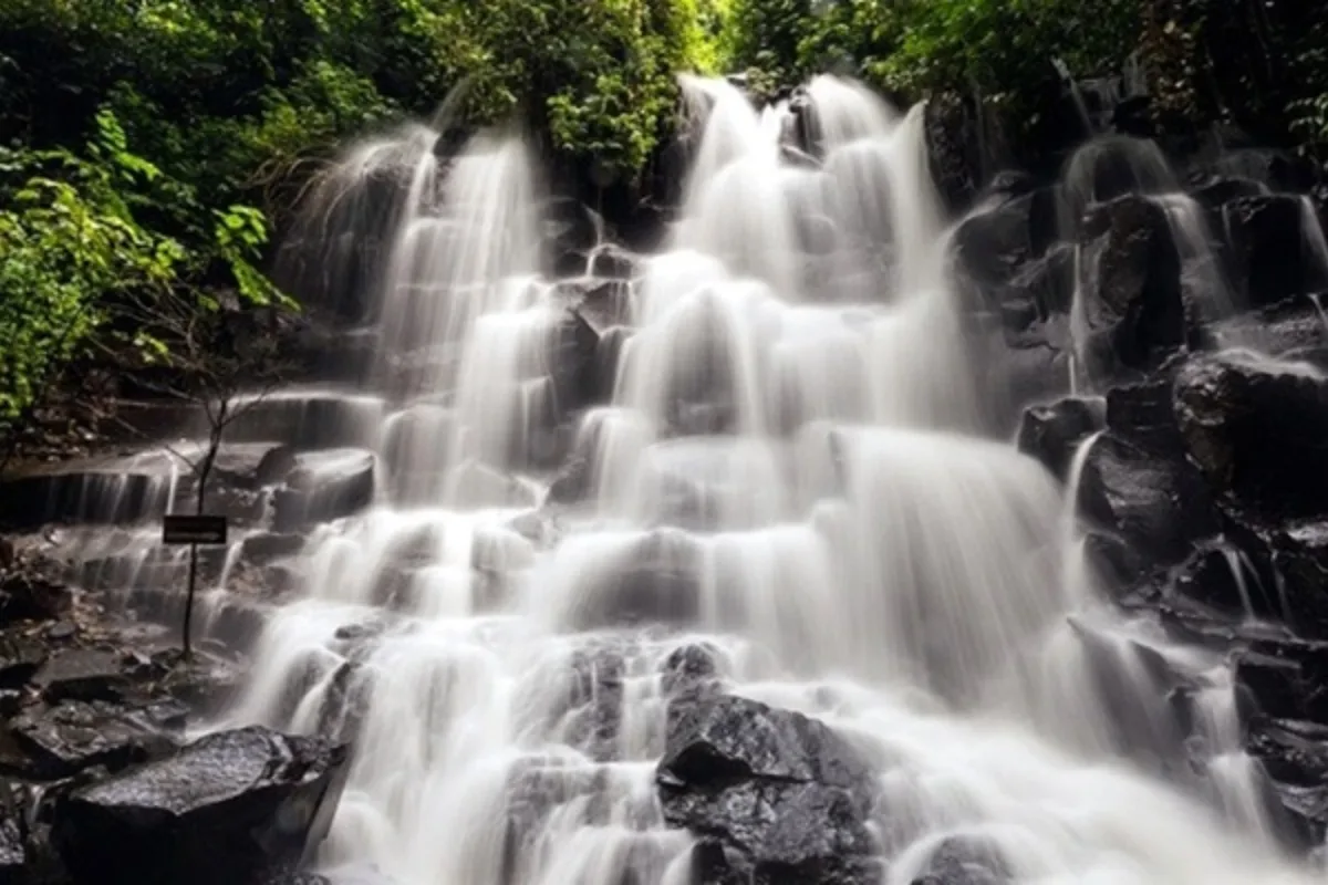 Kanto Lampo Waterfall 2