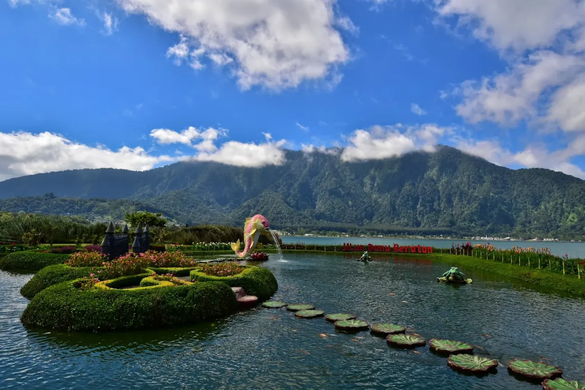 Tunjung Beji Ulun Danu Beratan Temple 5