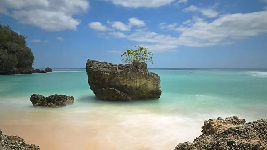 Padang Padang Beach 4