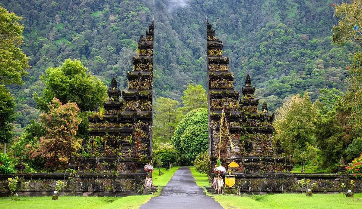 Bali Handara Gate 3