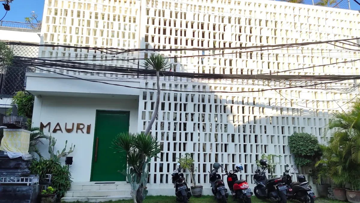 Mauri Restaurant 4