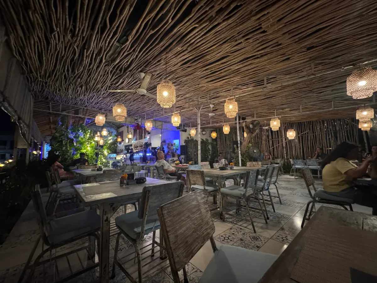 Warung Italia Bali (Mezza Mediterranean Cuisine) - Restaurants - Legian