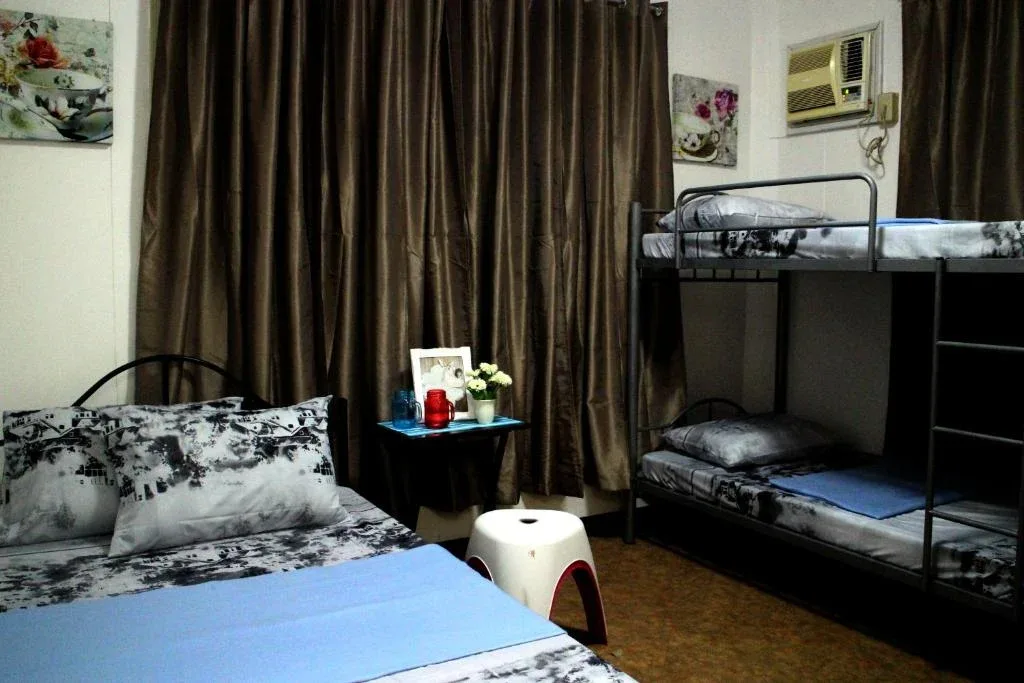 Tropical Hostel Cebu 5