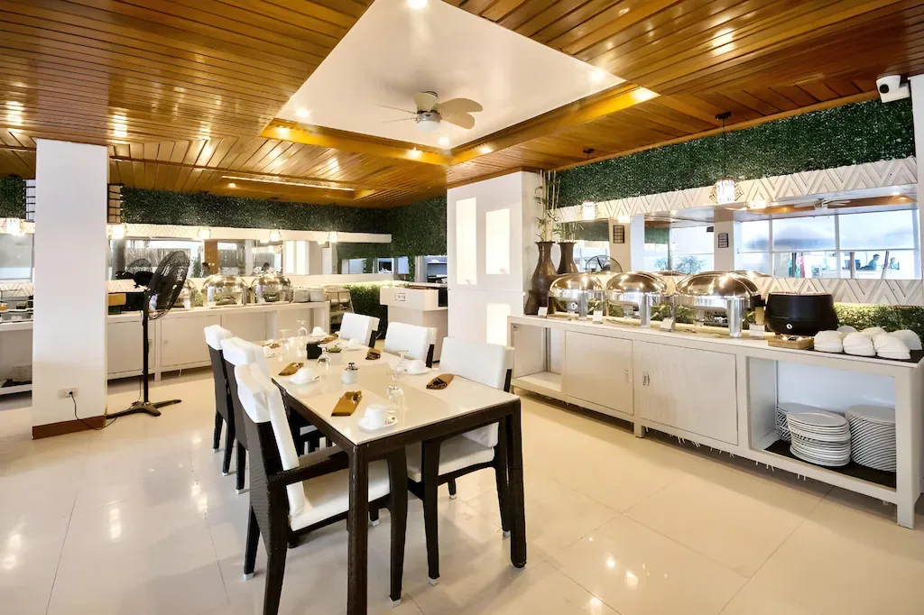 Sur Beach Resort 4