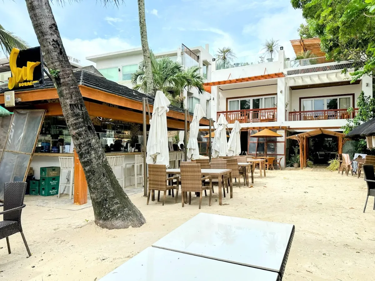 Sur Beach Resort - Hotels - Station 1
