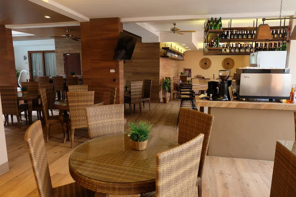 The Piccolo Hotel of Boracay 5