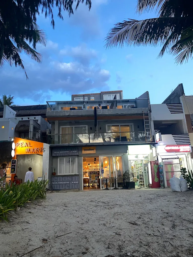 Zuzuni Boutique Hotel 2