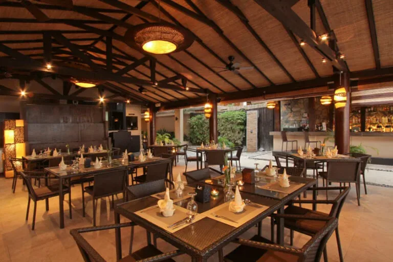 BarLo - Two Seasons - Restaurants - Station 1