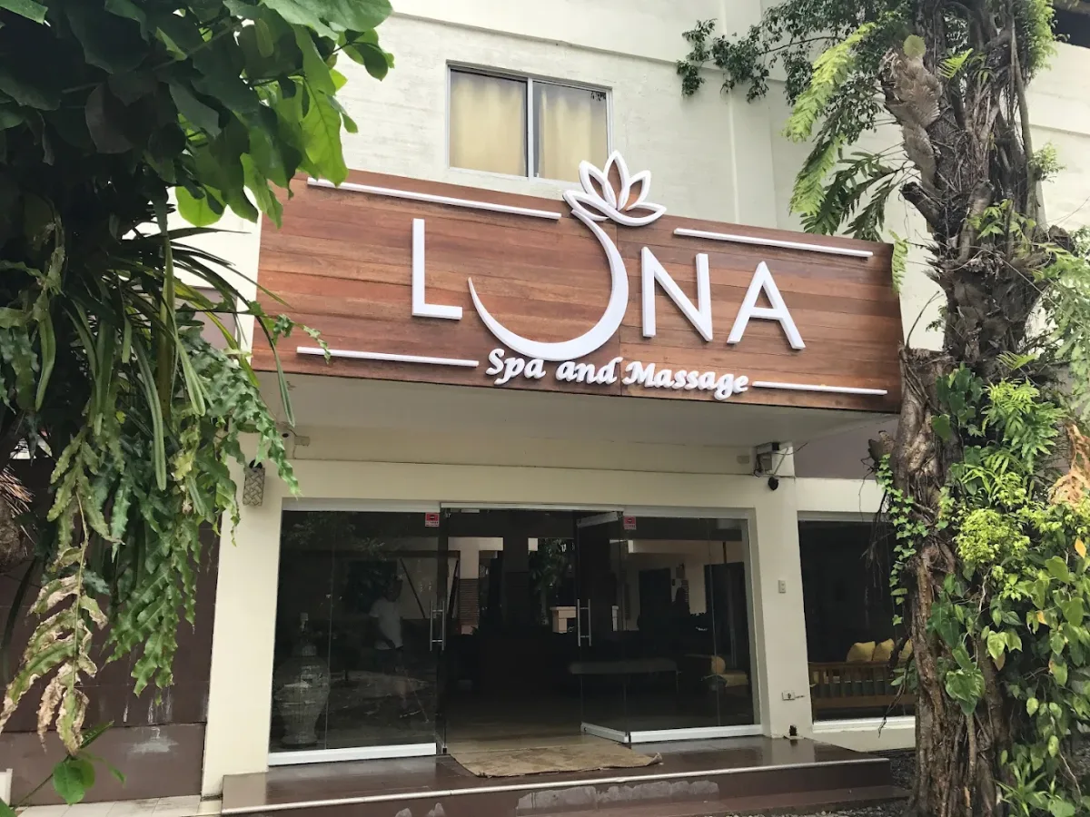 Luna Spa & Massage 5