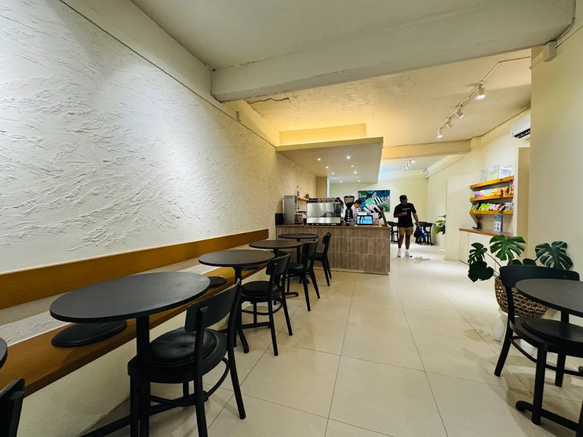 Purplecay Café 4