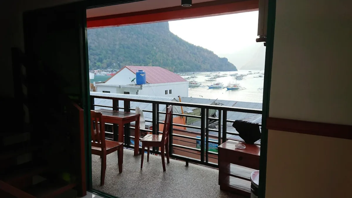 Garnet Hotel 4