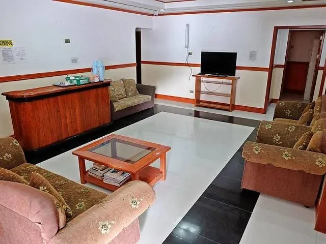 Garnet Hotel 2