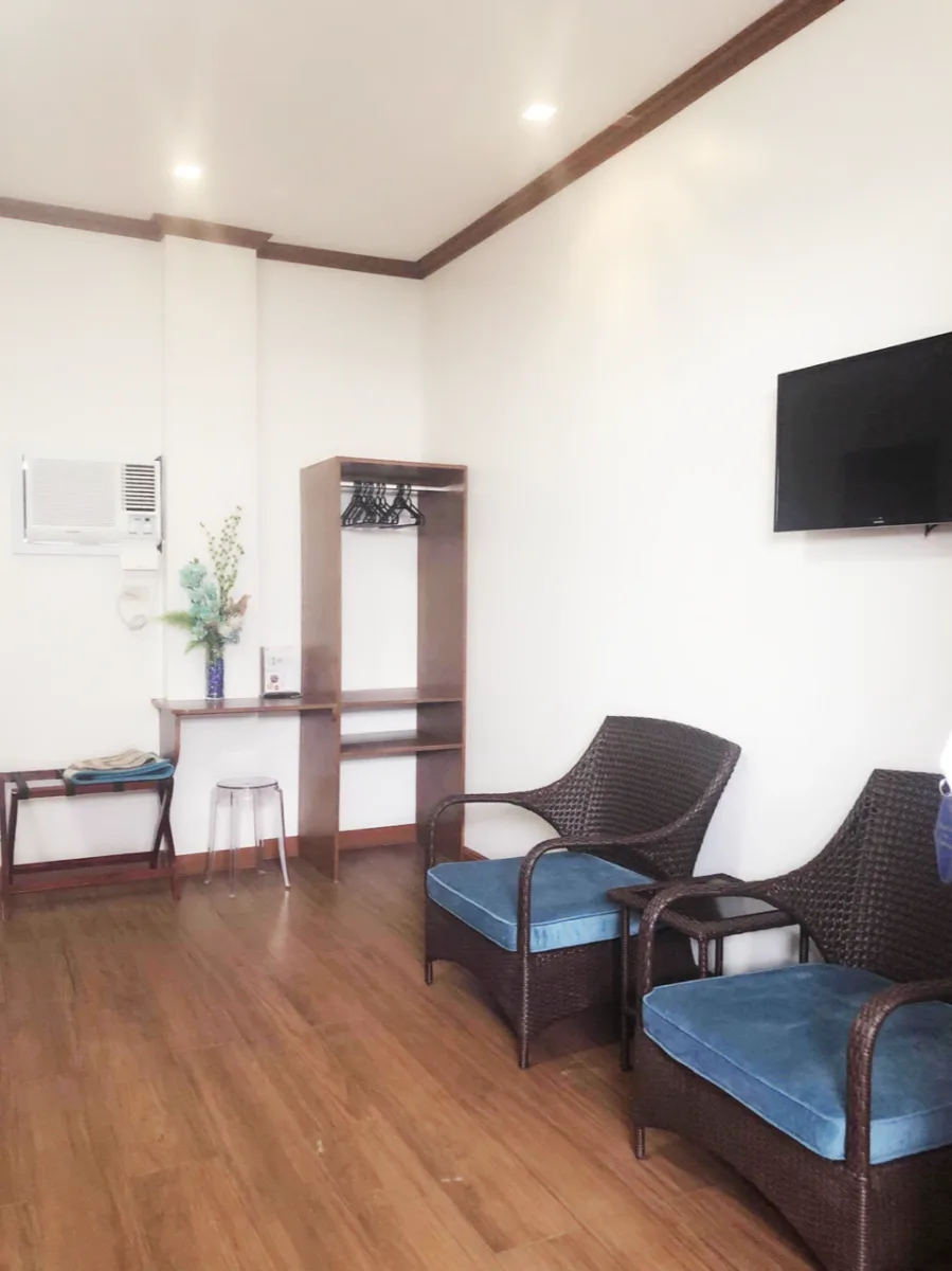 Blue Waters Inn Coron 4
