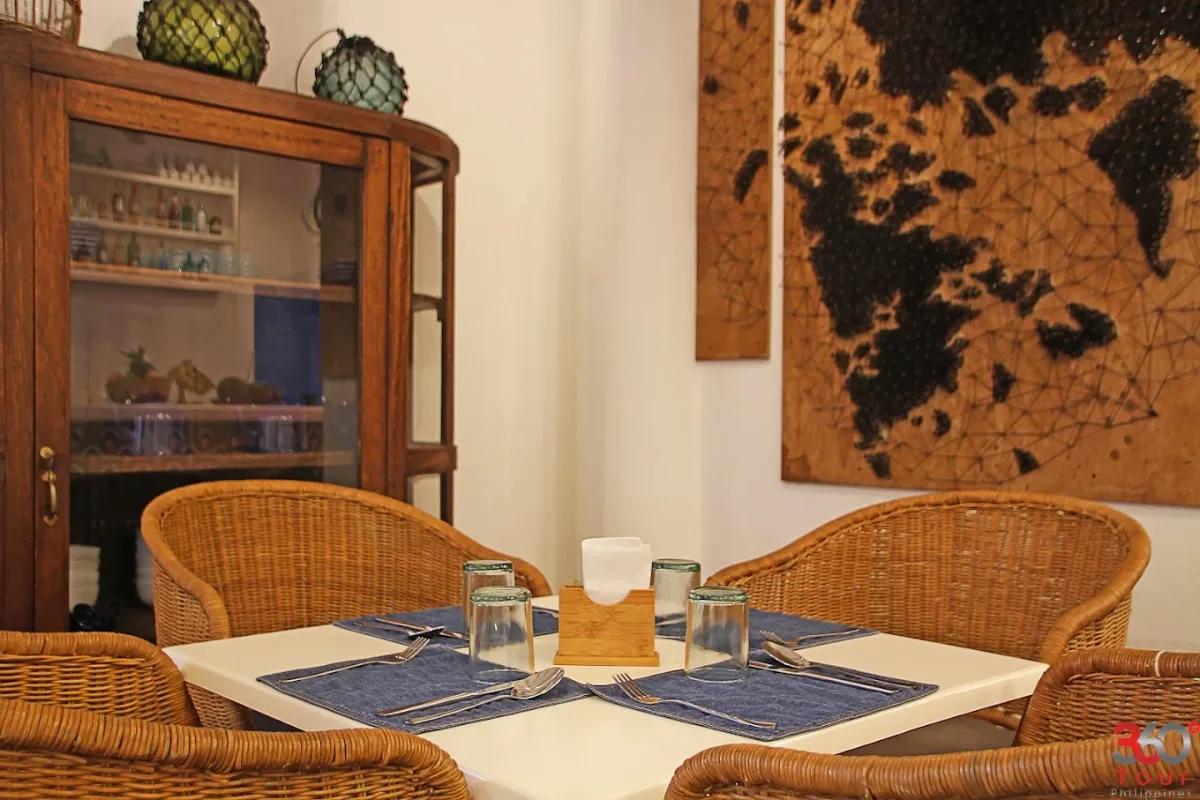 Hop Hostel Coron 5