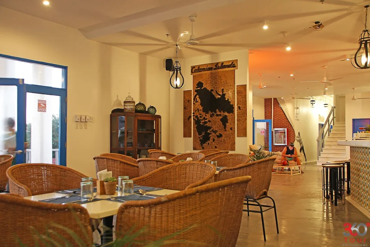 Hop Hostel Coron 4