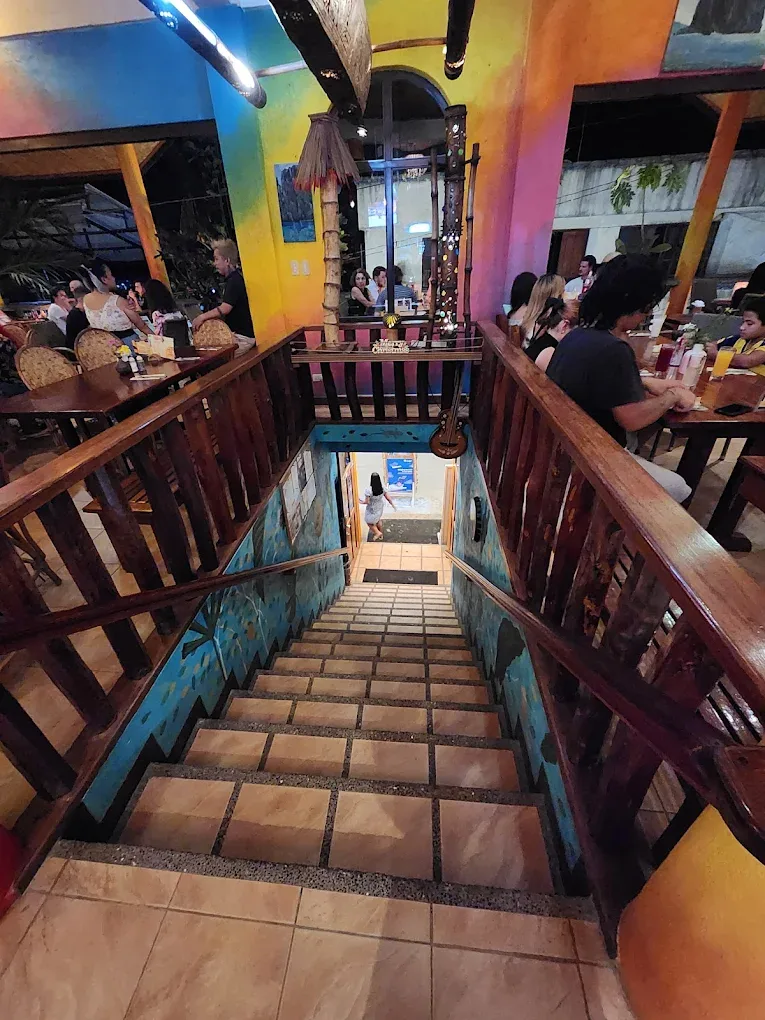 El Nido Boutique Artcafe 3