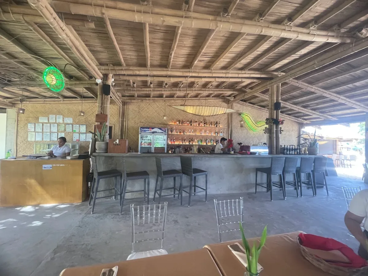Sunmai Beach Bar and Restaurant 3