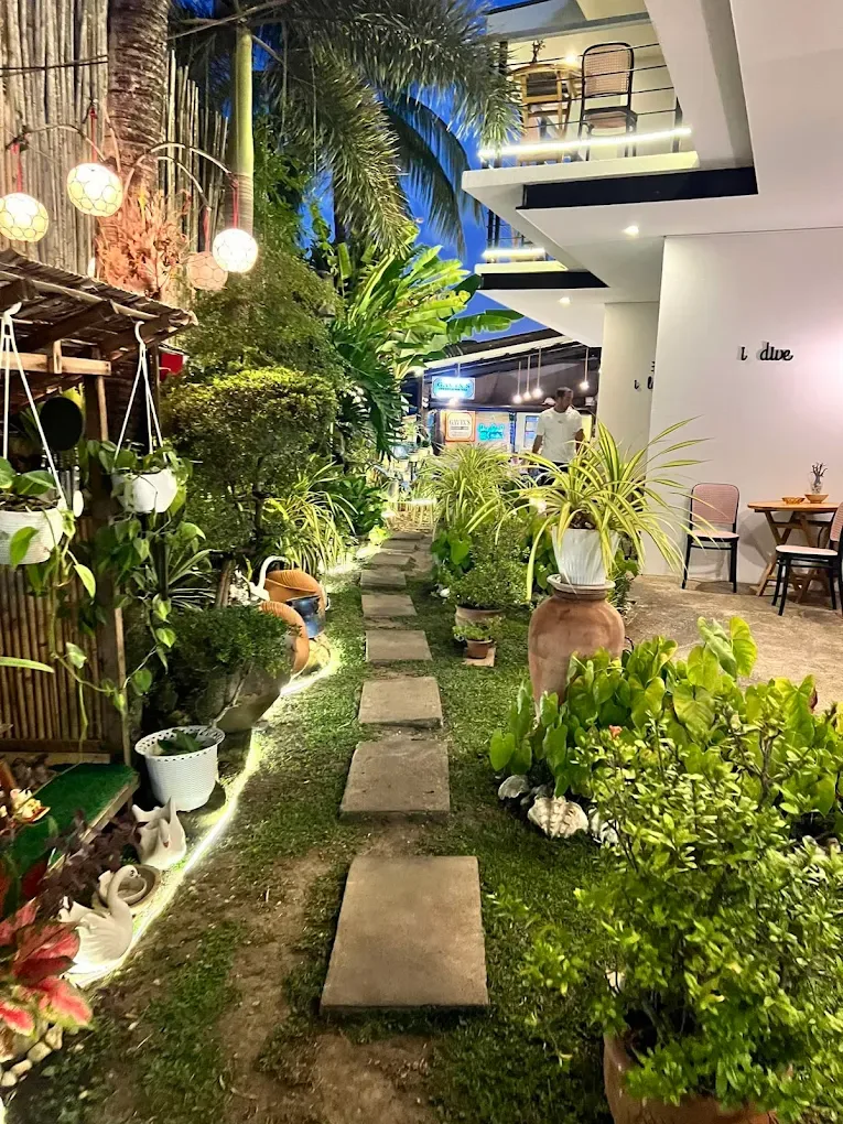 Gavin's Kitchen + Bar - The Bay Area Coron 4