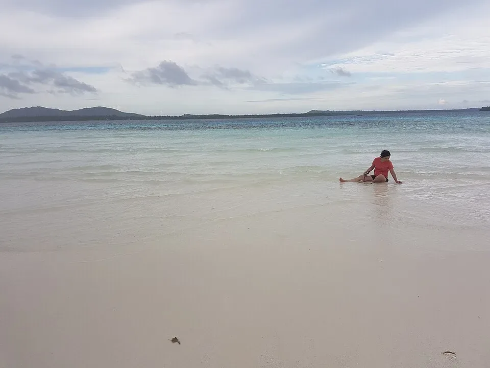 Candaraman Island Beach - Beaches - Balabac