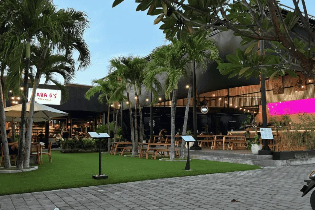 Hu'u Village - Bars & Clubs - Seminyak