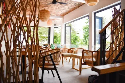 Roxane Cafe & Restaurant Phuket