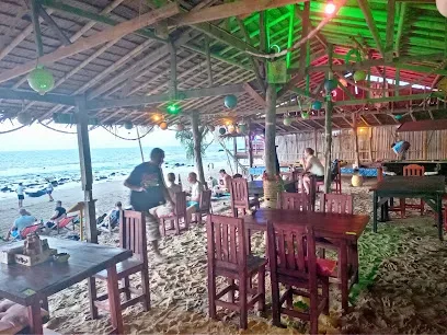 FUSION Beach Bar and Restaurant - Bars & Clubs - Saladan