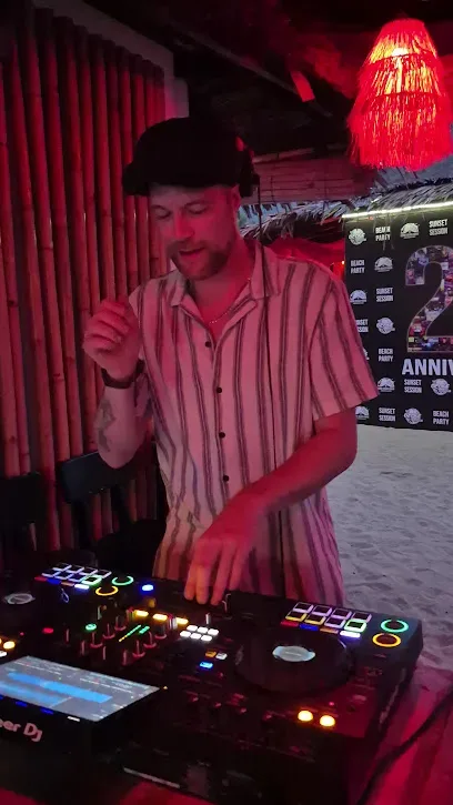 The Ozone Beach Bar & Club - Koh Lanta