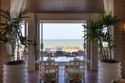 Long Dtai Restaurant - Cape Fahn Hotel