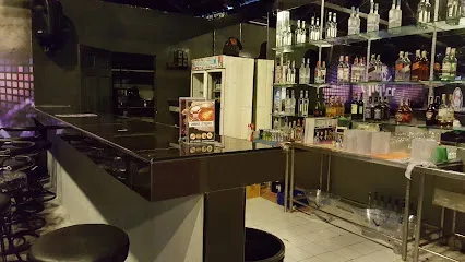 Queen 69 Club - Bars & Clubs - Chaweng Beach