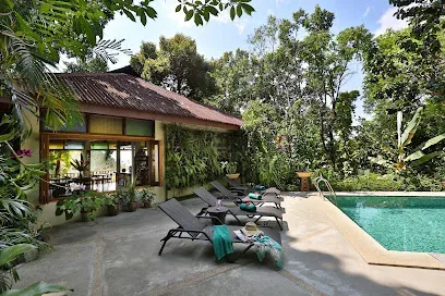 Ambong Rainforest Retreat - Hotels - Pantai Tengah