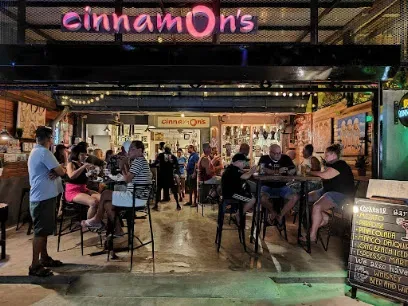Cinnamons Bar (Pantai Cenang Bar)