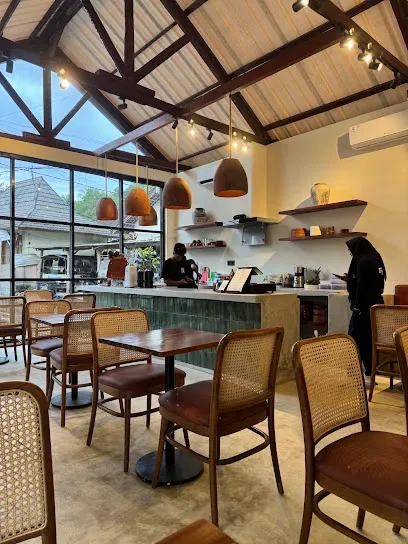 Grounds Coffee & Kitchen