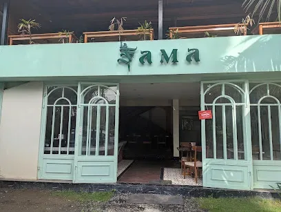 La Fama Cafe & Restaurant