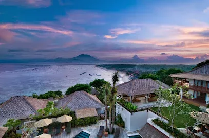 Batu Karang Lembongan Resort & Spa