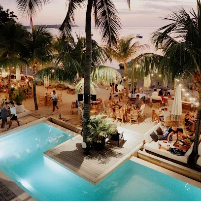 Ohana's Beachfront Resort & Beach Club