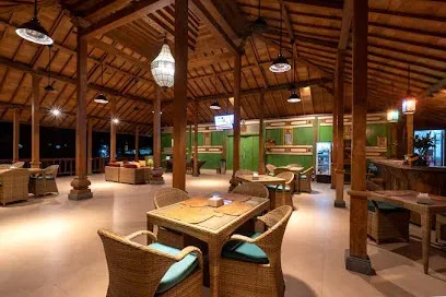 Bale Gede Lembongan Bar & Restaurant - Bale Gede Lembongan