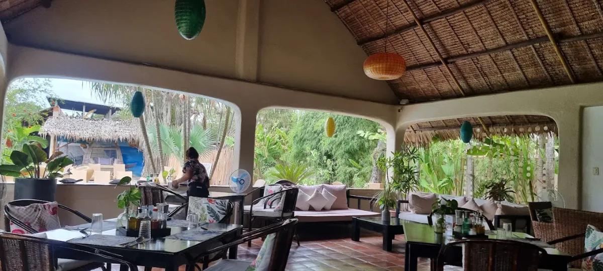 Hibiscus Restaurant & Bar 4
