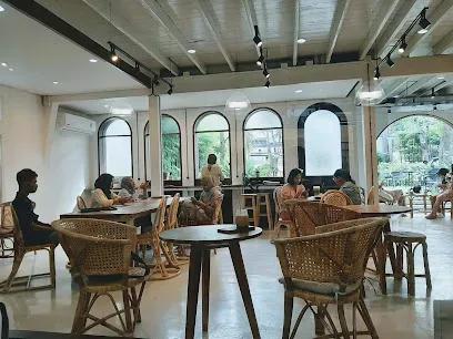 Bake The Story (Cafe & Studio) - คาเฟ่ภูเก็ต - Birthday Cake - Cafes - Mueang Phuket District