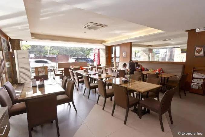 Castle Peak Hotel 4