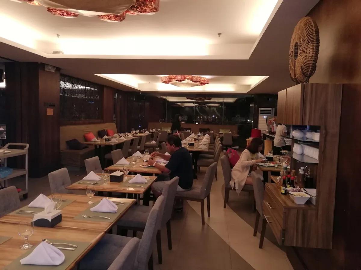 Castle Peak Hotel 5