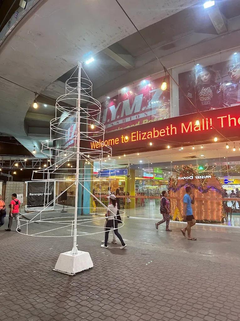 Elizabeth Mall 4
